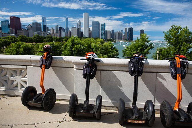 2-Hour Chicago Lakefront & Museum Campus Segway Tour - Downtown Glides: Buckingham Fountain and Soldier Field