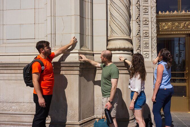 Architecture & History Guided Tour along the Chicago Riverwalk - Stop 1: Chicago Riverwalk and Why the River Still Matters