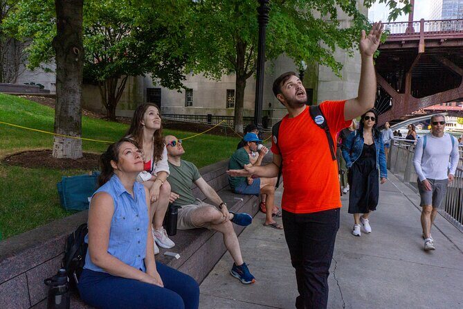 Architecture & History Guided Tour along the Chicago Riverwalk - Stop 7: 455 Cityfront Plaza Dr and Art Deco in a Modern Setting