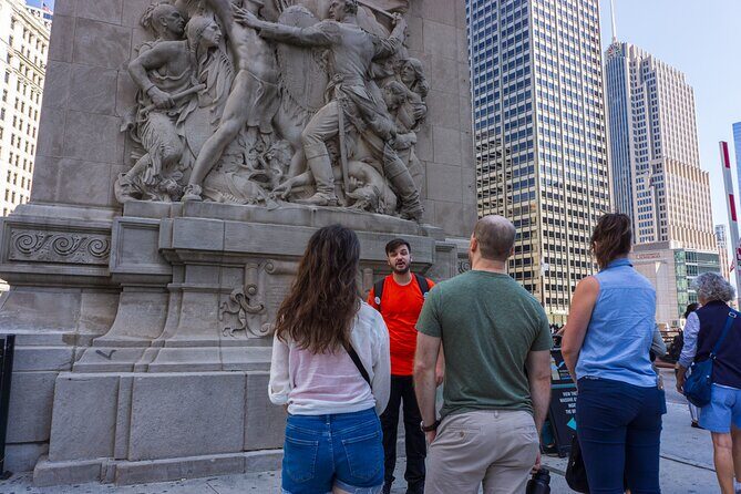 Architecture & History Guided Tour along the Chicago Riverwalk - Stop 8: The Chicago River, Scenic Views, and How Chicago Grew