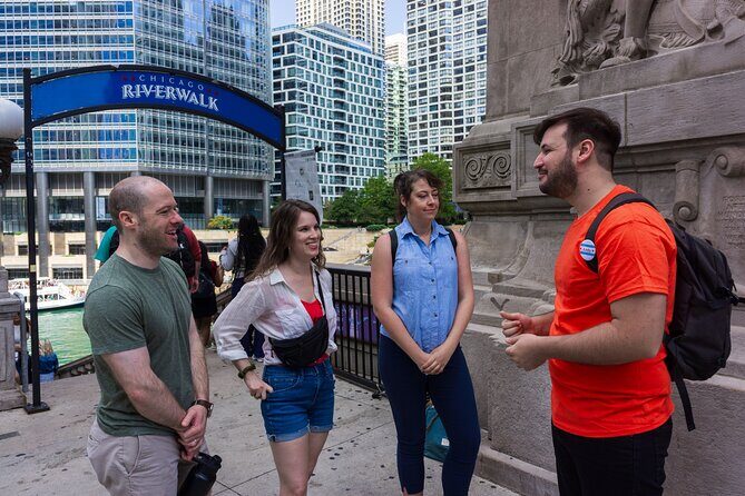 Architecture & History Guided Tour along the Chicago Riverwalk - Stop 2: Fort Dearborn Grounds and Chicago’s Military Past