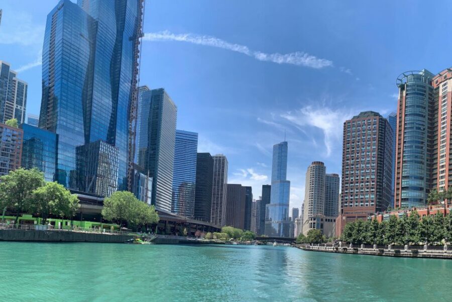 Chicago: 1.5-Hour Lake and River Architecture Cruise - The Chicago Lock moment: why it’s more than scenery