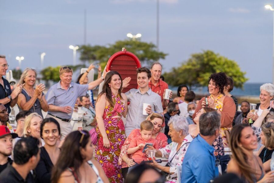 Chicago: 1.5-Hour Scenic Sunset Lake Cruise - Deck vs. Indoor Seating: How to Choose Without Regretting It