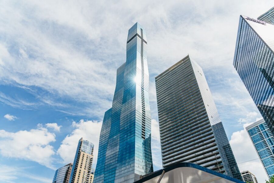 Chicago: 45-Minute Family-Friendly Architecture River Cruise - Indoor vs Outdoor Decks: Staying Comfortable and Getting Great Photos