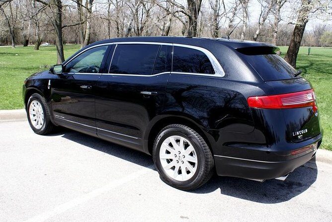Chicago Airport Transfer to O'Hare & Midway - Luxury Sedan - Key things to know before you go