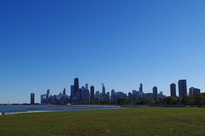 Chicago Amazing Lakefront Bike Tour - Bike comfort, turns, and why crowds decide how fun this feels