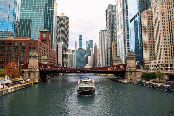 Chicago Architectural River Cruise - Over Fifty Stops: Towers, Piers, Bascule Bridges, and Gargoyles