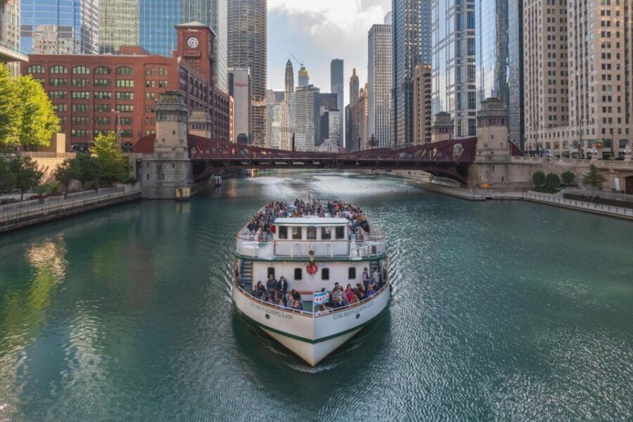Chicago: Architecture Center Cruise on Chicago's First Lady - Who This Cruise Is For (and Who Might Want Another Option)