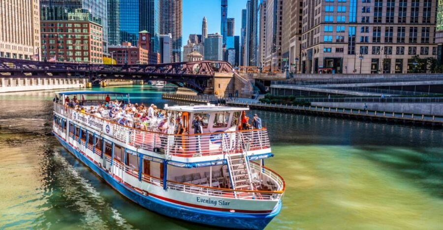 Chicago: Architecture River Cruise Skip-the-Ticket Line - 40 buildings explained: what the docent actually does for you