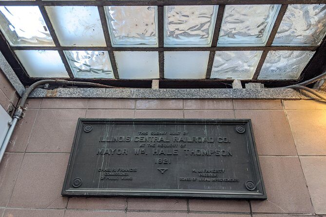 Chicago Architecture Tour: Underground Pedway and the Loop - Stop 1: Chicago Pedway and City Hall access under the Loop