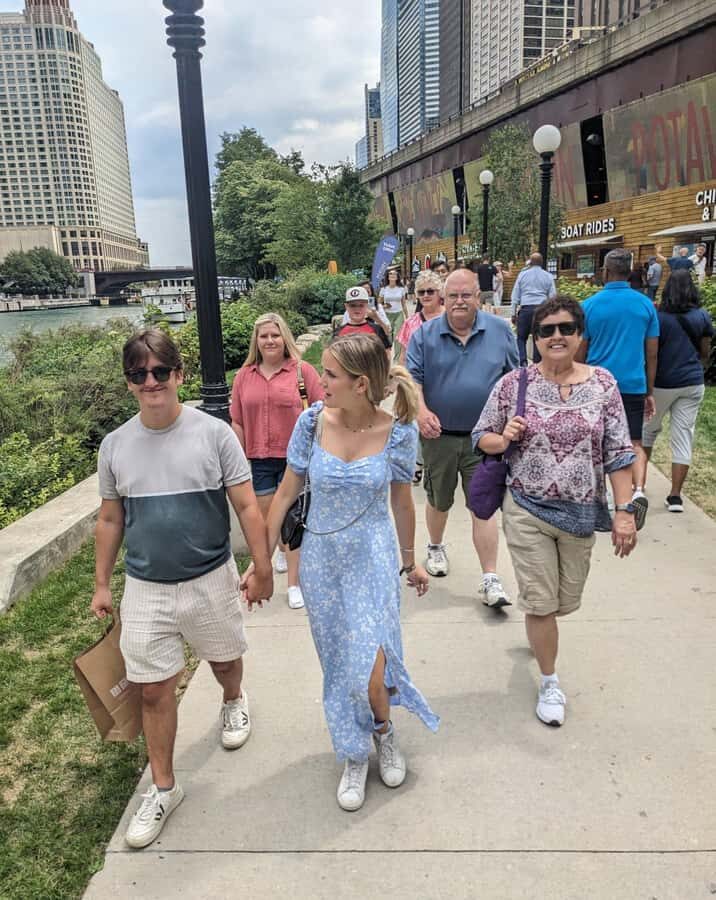 Chicago: Best of Attractions Walking Tour +Bike/Kayak Rental - Key takeaways before you go