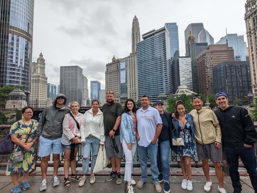Chicago: Best of Attractions Walking Tour +Bike/Kayak Rental - Wrigley Building to the Magnificent Mile: finishing strong at street-level scale