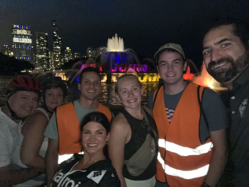 Chicago: Bikes, Bites, and Views Biking Tour - Adults - The Pace: 13 Miles, Planned Breaks, and Realistic Effort