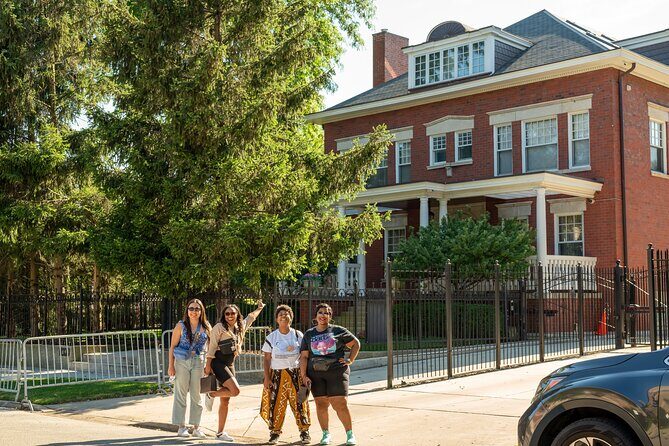Chicago Black History Highlights Walking Tour - A One-Hour Black History Walk for $5 in Hyde Park and the South Side