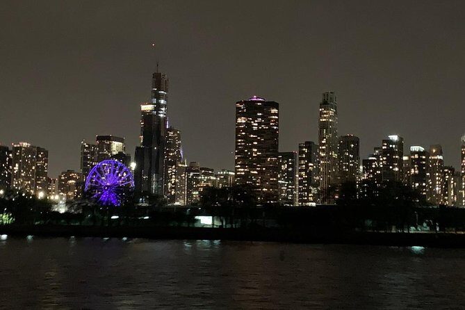Chicago By Night River & Lake Cruise - Stop 1: The Chicago River at Night (Landmarks, Narration, and the Lock System)