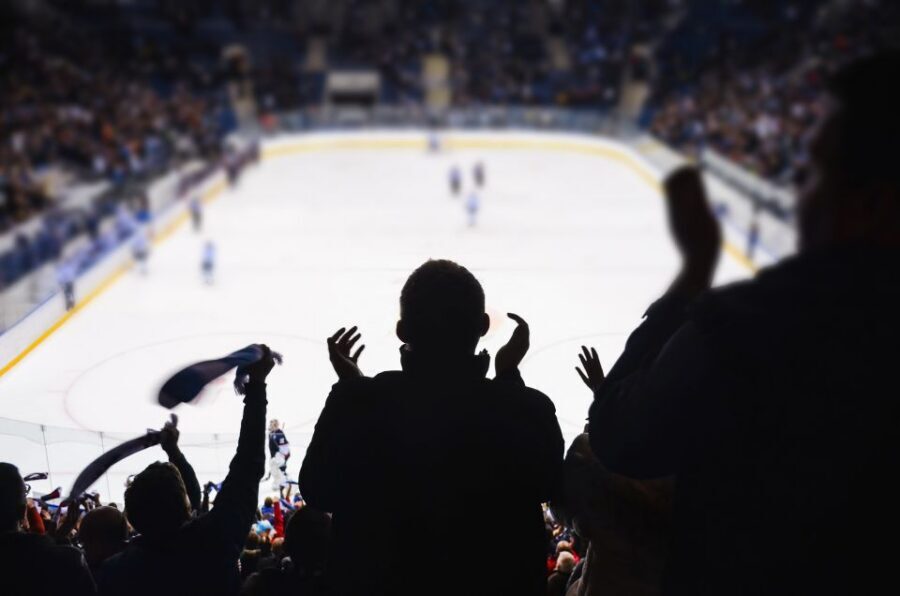 Chicago: Chicago Blackhawks NHL Game Ticket at United Center - Key highlights at a glance