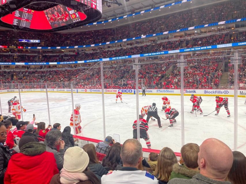 Chicago: Chicago Blackhawks NHL Game Ticket at United Center - Chicago Blackhawks at United Center: why this is an easy Chicago sports win