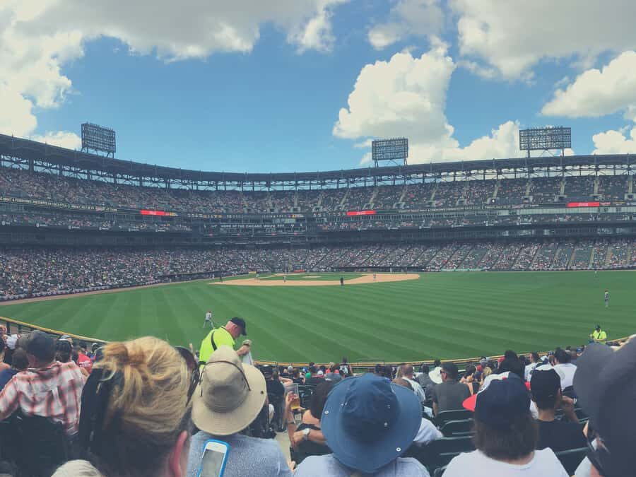 Chicago: Chicago White Sox Baseball Game Ticket - Food, drinks, and the realistic concession trade-off