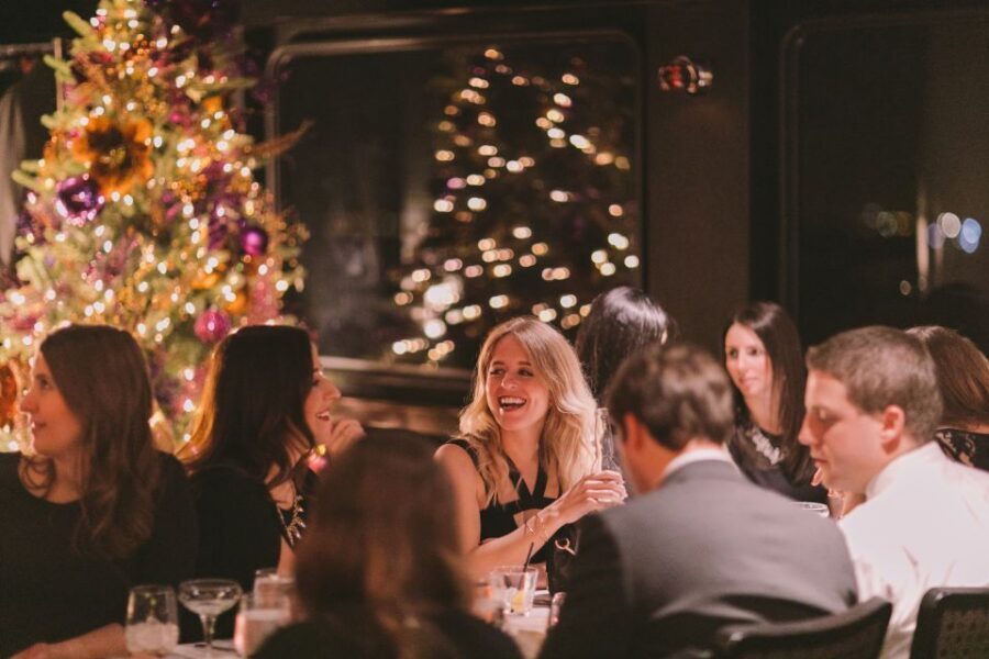 Chicago: Christmas Eve Lake Michigan Gourmet Dinner Cruise - Seating, Comfort, and What to Wear in December Wind