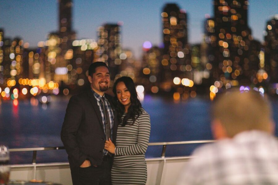 Chicago: Christmas Eve Lake Michigan Gourmet Dinner Cruise - Value at $193: Is This Worth It?