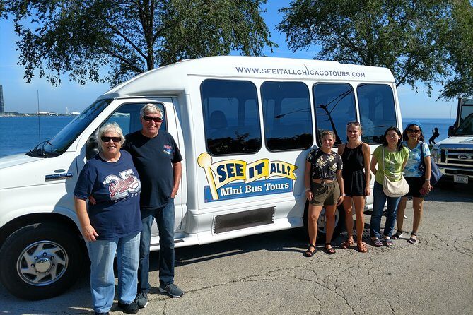 Chicago City Minibus Tour - A 2-hour Chicago primer that doesn’t waste your time