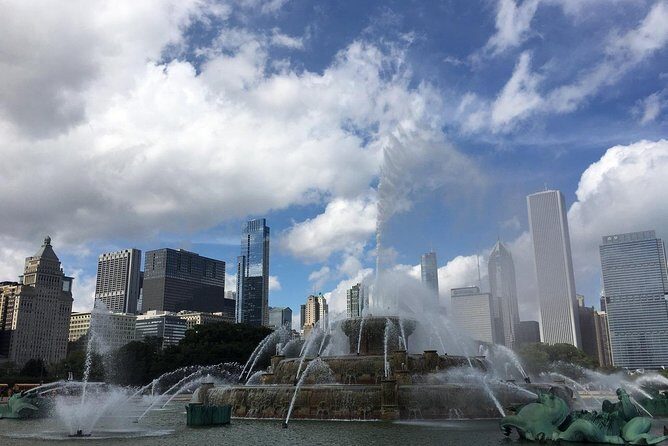 Chicago City Minibus Tour - Museum Campus skyline view: the best photo angle trade-off