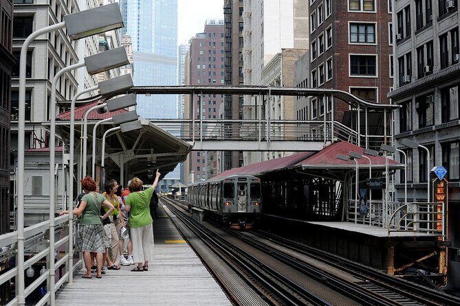 Chicago City Tour: Elevated Architecture Tour with Train Ticket Included - Timing, Weather, and Standing Comfort on Station Platforms