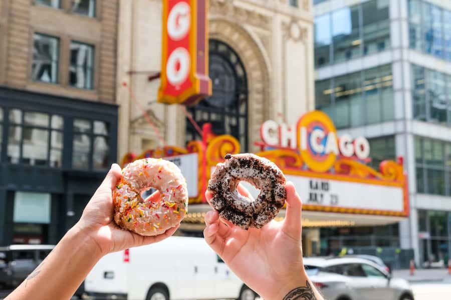 Chicago: Downtown Donut Tour with Tastings - Chicago Loop donut tour, built for 2 hours of walking and eating