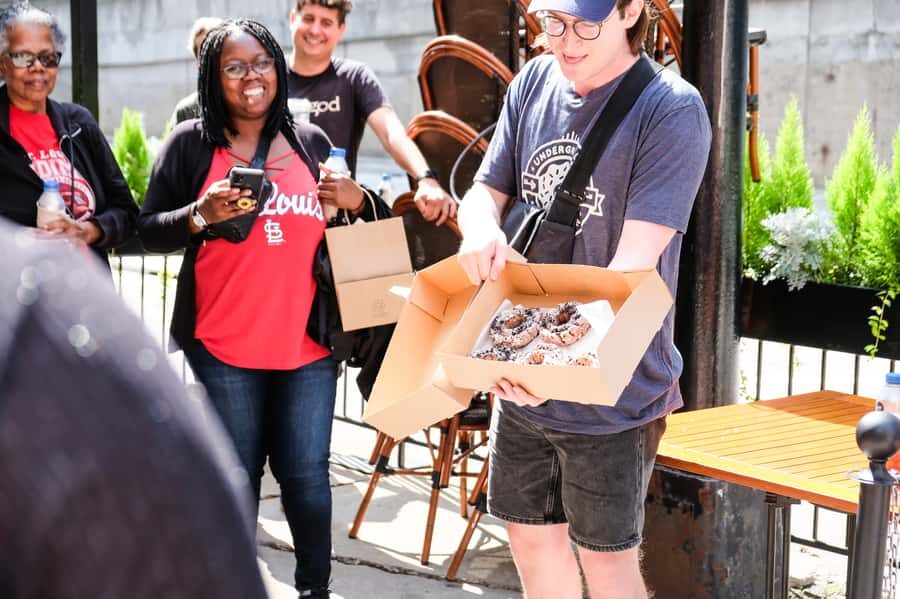 Chicago: Downtown Donut Tour with Tastings - Choosing Downtown vs Wicker Park and Bucktown
