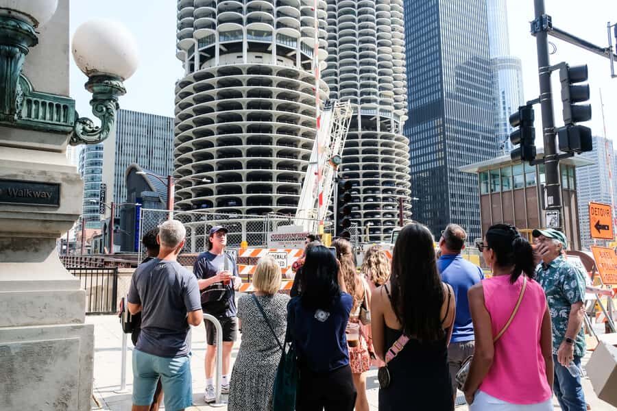 Chicago: Downtown Donut Tour with Tastings - Should you book this Chicago Downtown Donut Tour?