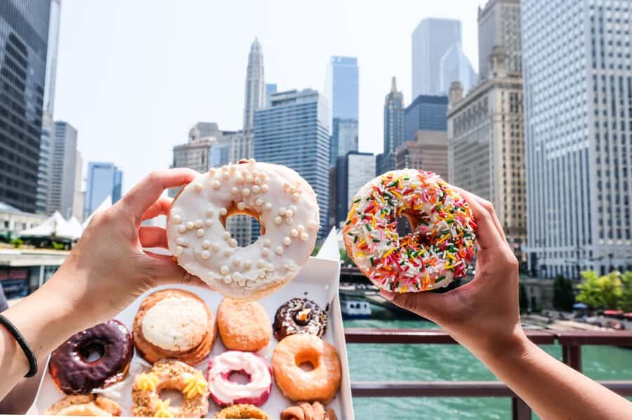 Chicago: Downtown Donut Tour with Tastings - Meeting at Doughnut Vault, then hitting 4 donut institutions
