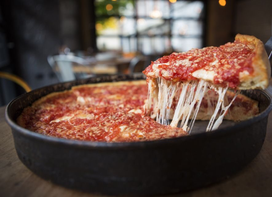 Chicago: Downtown Family Food Tour by Bike with Sightseeing - Grant Park and Buckingham Fountain: classic downtown with a food rhythm