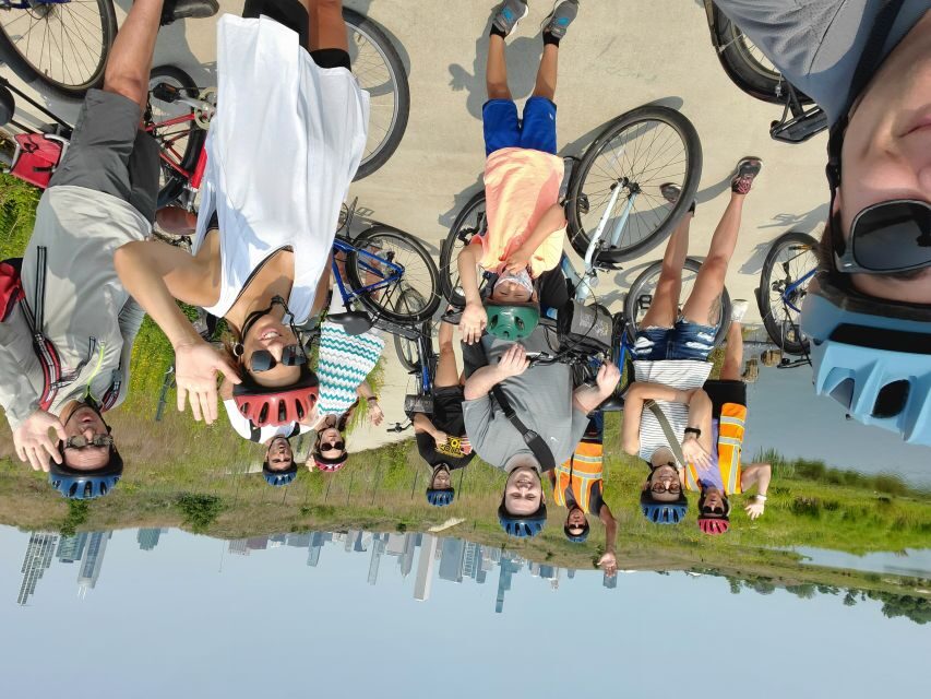 Chicago: Downtown Family Food Tour by Bike with Sightseeing - Family-friendly timing, rain-or-shine riding, and the VIP drink upgrade