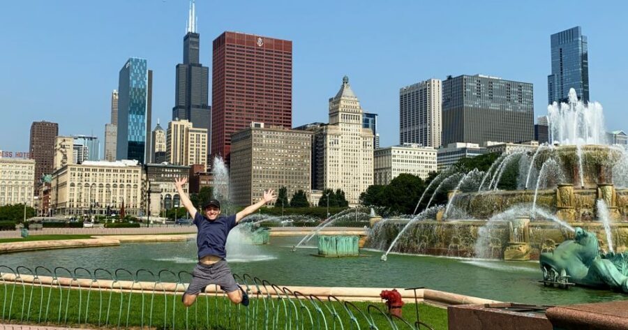 Chicago: Downtown Highlights Running Tour - Navy Pier: When the Run Turns Scenic