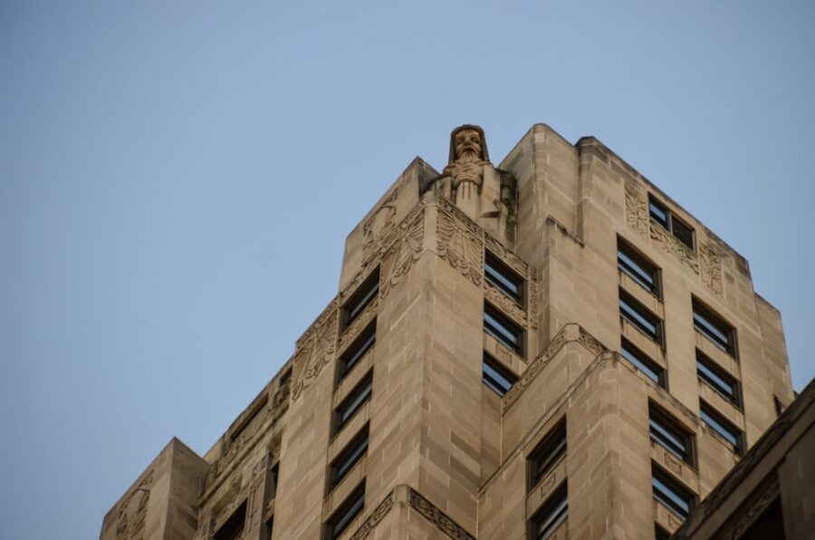 Chicago: Elevated Architecture Walking Tour - Why the L-train perspective changes what you notice about Chicago
