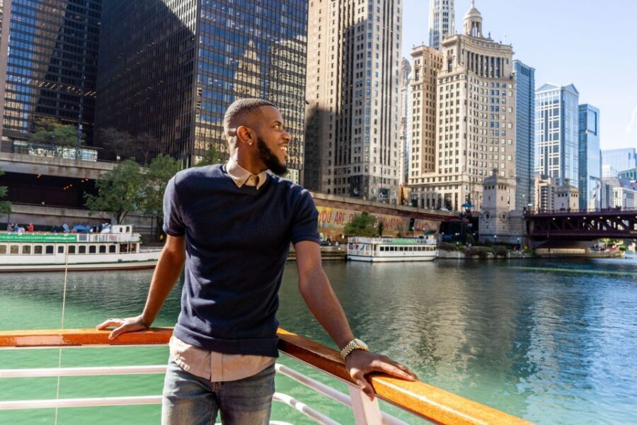 Chicago: Explorer Pass Save up to 50% - includes SkyDeck - 360 CHICAGO, Flyover Chicago, and reservation headaches to plan for
