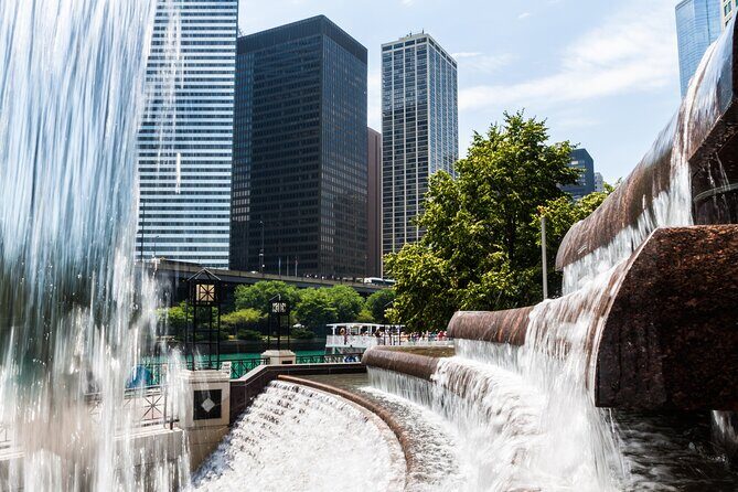 Chicago: Food and Culture Walking Tour - Meeting at the Centennial Fountain: start time, exact spot, and what to look for