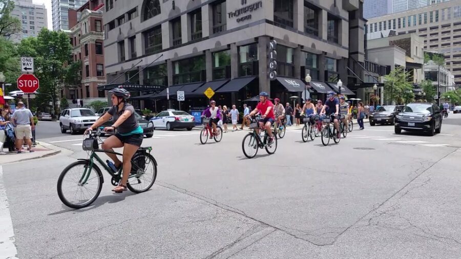 Chicago: Full-Day or Half-Day Bike Rental - Families on two wheels: junior bikes, trailers, and seats