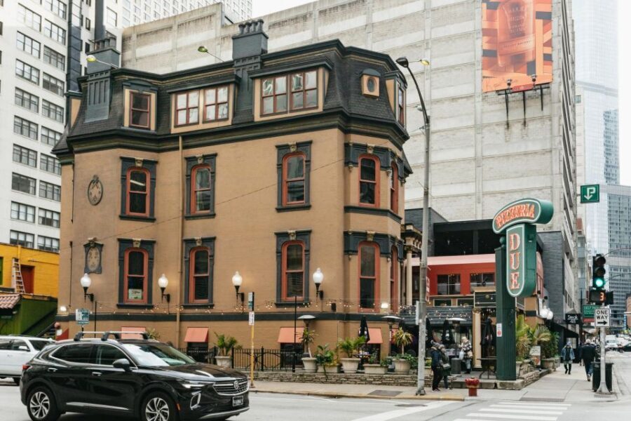 Chicago: Gangsters and Food Tasting Walking Tour - How to make the most of it (and avoid stomach regret)
