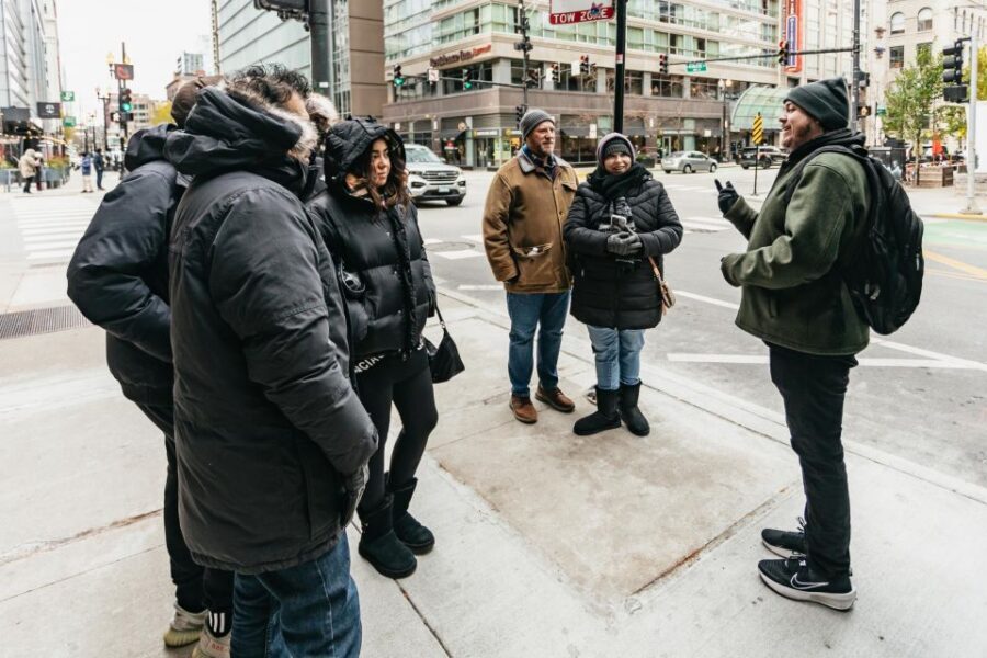 Chicago: Gangsters and Ghosts Guided Walking Tour - Palmer House and the Chicago Theatre: Architecture With a Creepy Edge