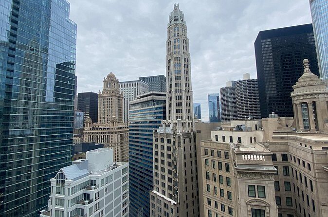 Chicago Gangsters and Movies Tour - Riverwalk stories at Stop 1: 238 N State St