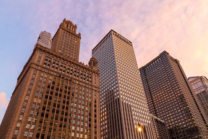 Chicago Gangsters: Self-Guided Crime Story Puzzle Walk - Stop-by-stop: clue stations through Chicago’s architecture and icons