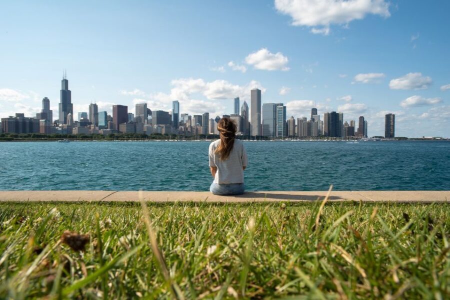 Chicago: Guided Tour with Architecture River Cruise - Buckingham Fountain: where a “big splash” turns into a landmark moment