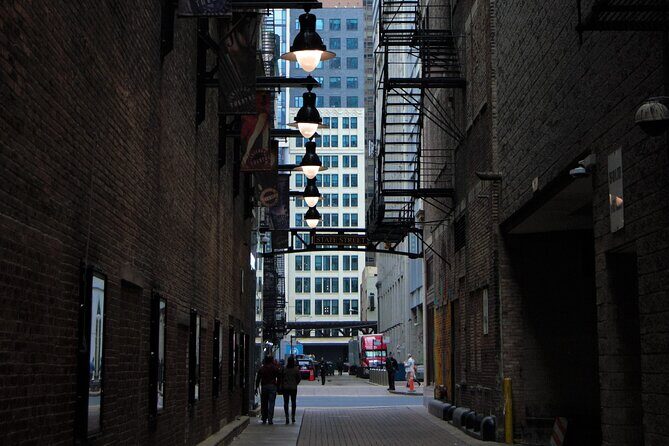 Chicago Haunted Ghost Tour GPS Self-Guided Walking Tour - Start at the Riverwalk, Finish at Congress Plaza