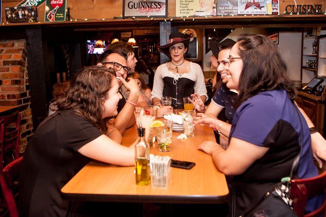Chicago Haunts and Hooligans Tour - Costumed mobster storytelling: what makes it different