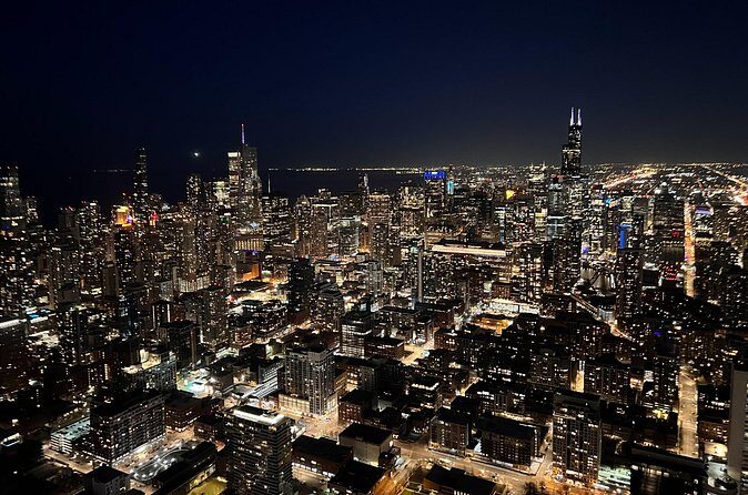 Chicago Helicopter 10-Minute Tour for up to Three Passengers - Stop 2: Museum Campus Aerial Views of Soldier Field, Adler, Shedd, and The Field Museum