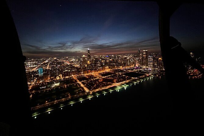 Chicago Helicopter 25-Mile Tour for up to Three Passengers - Key things to know before you fly