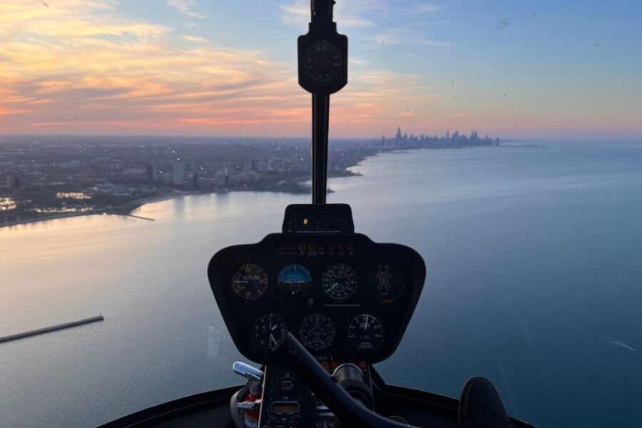 Chicago: Helicopter Tour of Chicago Skyline - Comfort and logistics: the small included extras that reduce stress