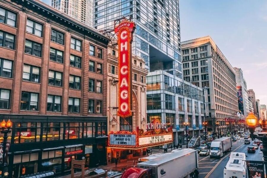Chicago Highlights Private Walking Tour With A Guide - Key Things That Make This Chicago Walk Worth Your Time