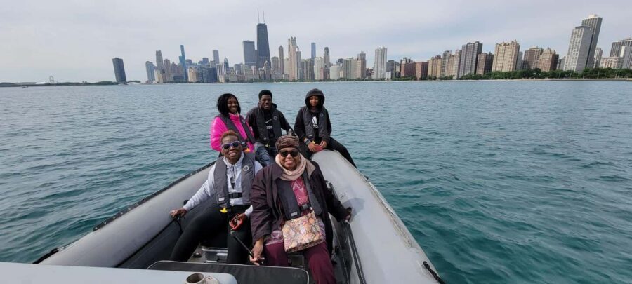 Chicago: Lake and River Tour on a RIB Boat - 110 minutes of narration: real Chicago history and architecture as you cruise